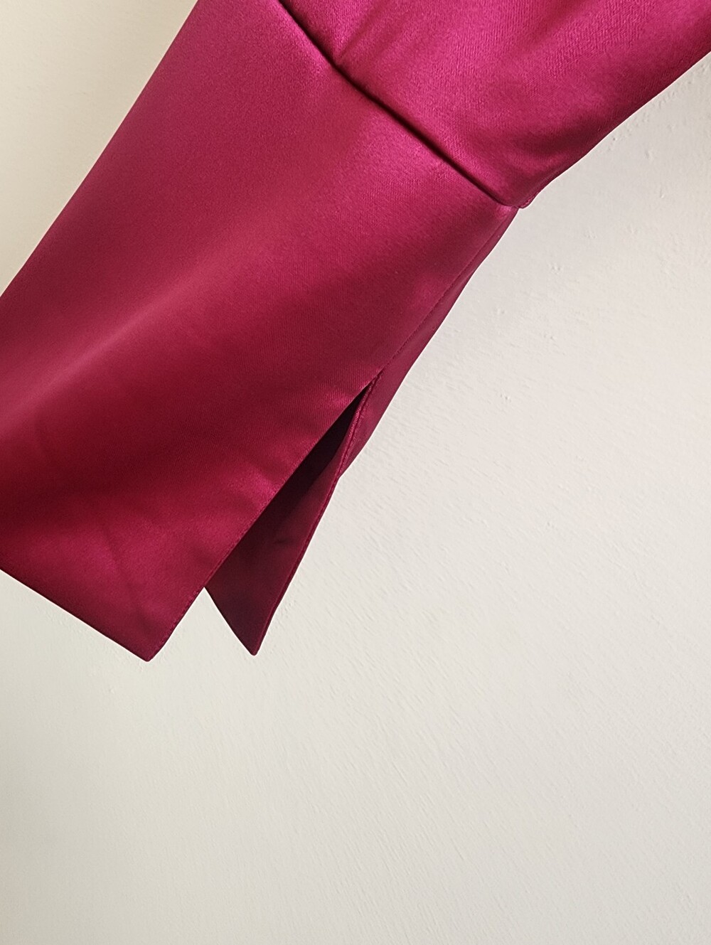 House of Harlow 1960 Fuchsia Satin Tie-Front Long Sleeve Blouse - Size M - Picture 5 of 11